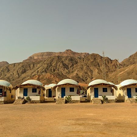 Aladdin Camp Villa Nuweiba` Екстериор снимка
